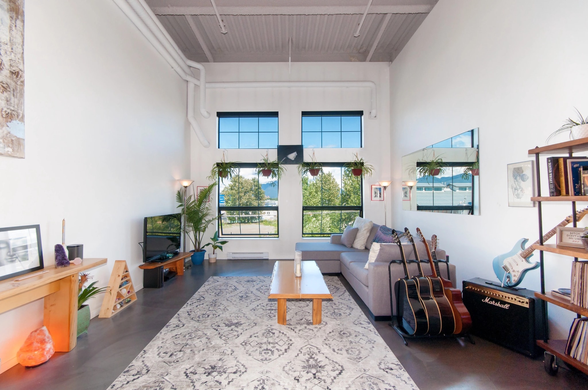 featured image for portfolio project "East Vancouver Loft"