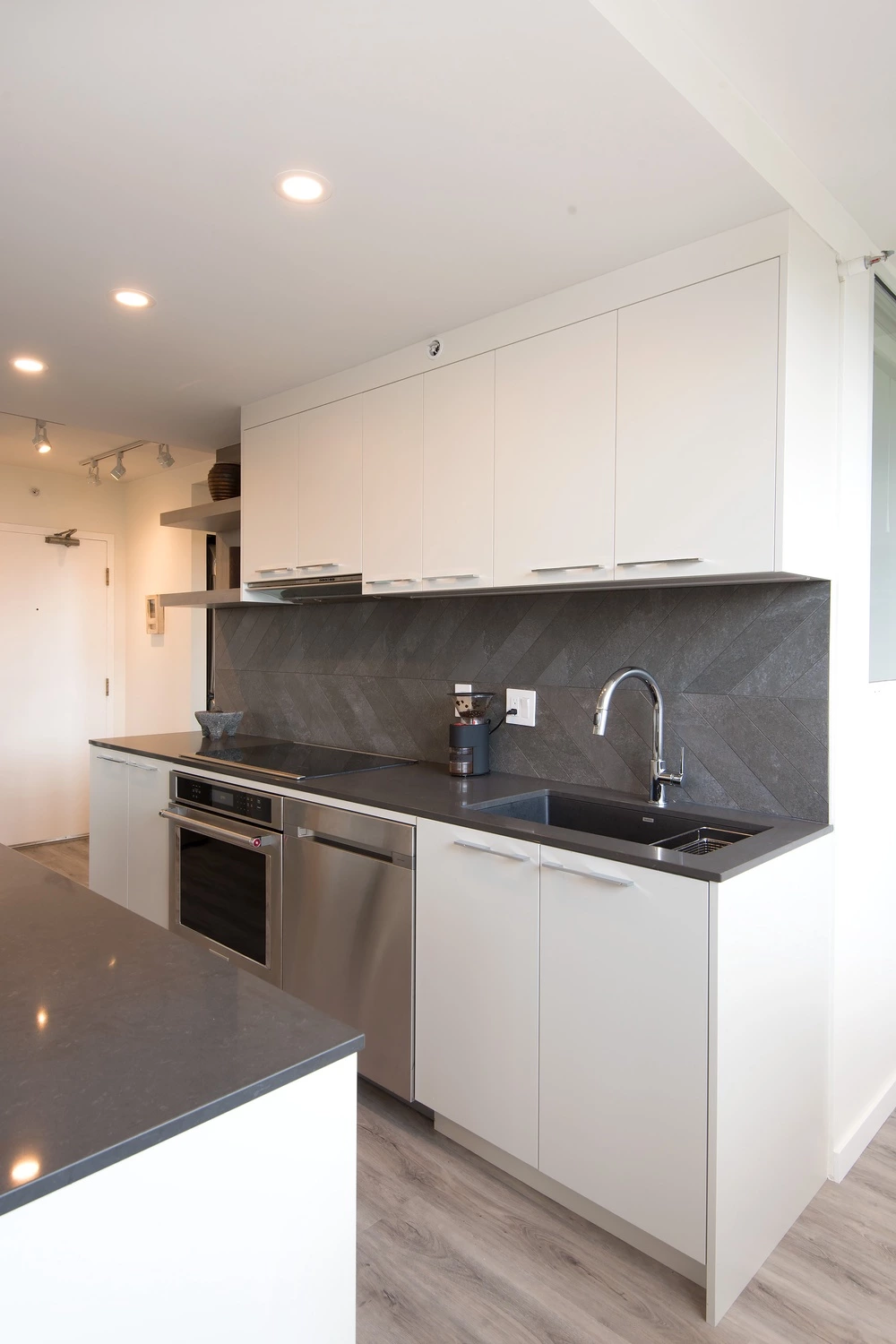 featured image for portfolio project "East 8th Condo"