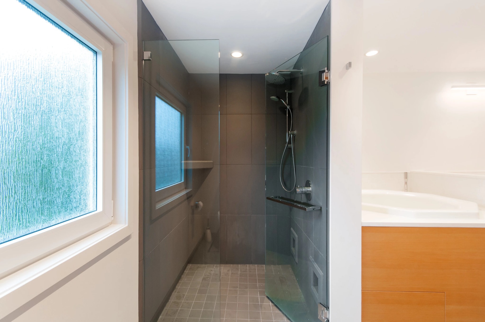 featured image for portfolio project "E 20th Bathroom"